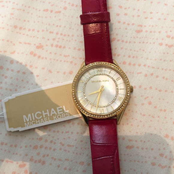 Michael Kors Watch - Picture 7 of 7